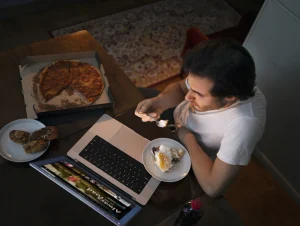 Obesidad fomentada de noche